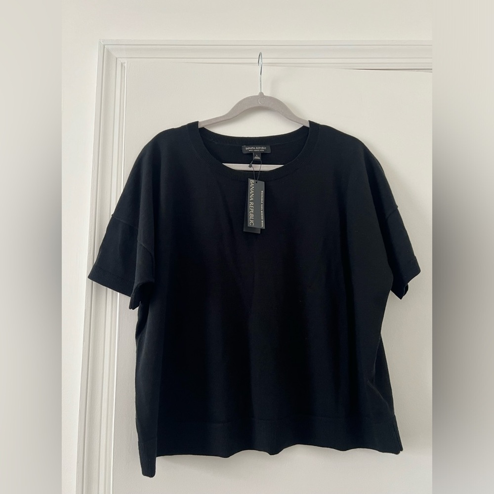 Banana Republic cropped sweater 100% merino wool L size NWT